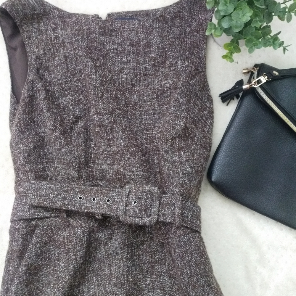 Banana Republic Sleeveless Shift Dress size 8
